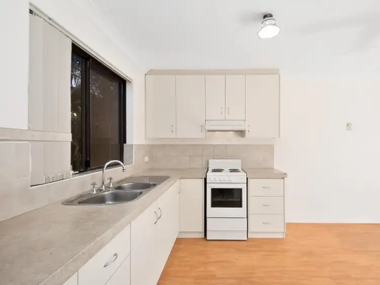 Sixth view of Homely villa listing, 5/166 Tyler Street, Tuart Hill WA 6060