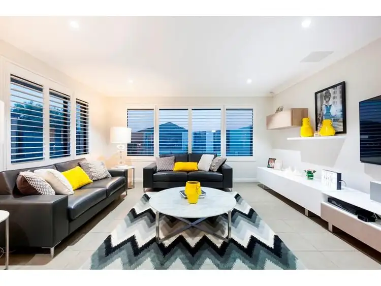 12 Belfry Way, Wattle Grove WA 6107