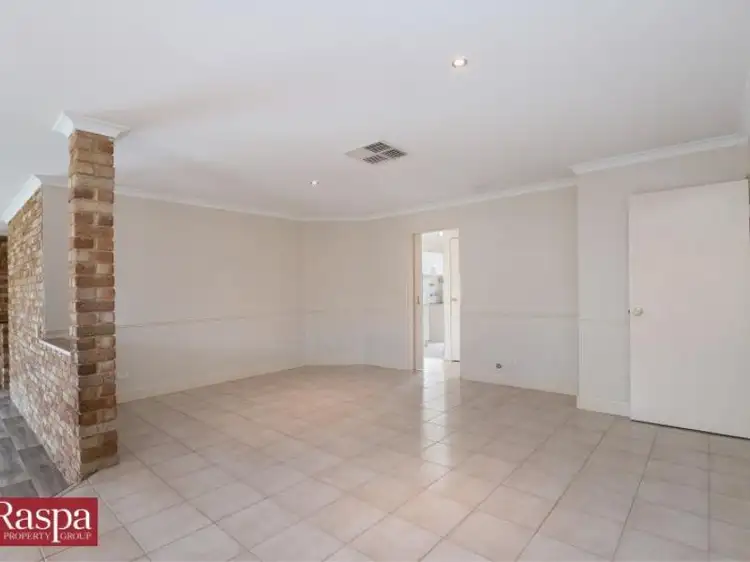 Fifth view of Homely house listing, 15 Larkspur Place, Thornlie WA 6108