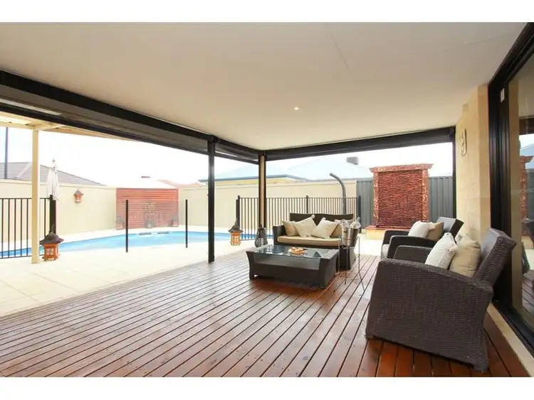 8 Anfield Crescent, Aveley WA 6069