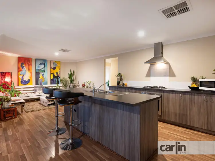 9 Daviesia Turn, Success WA 6164