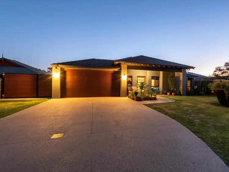 Second view of Homely house listing, 2 Djarryl close, Falcon WA 6210