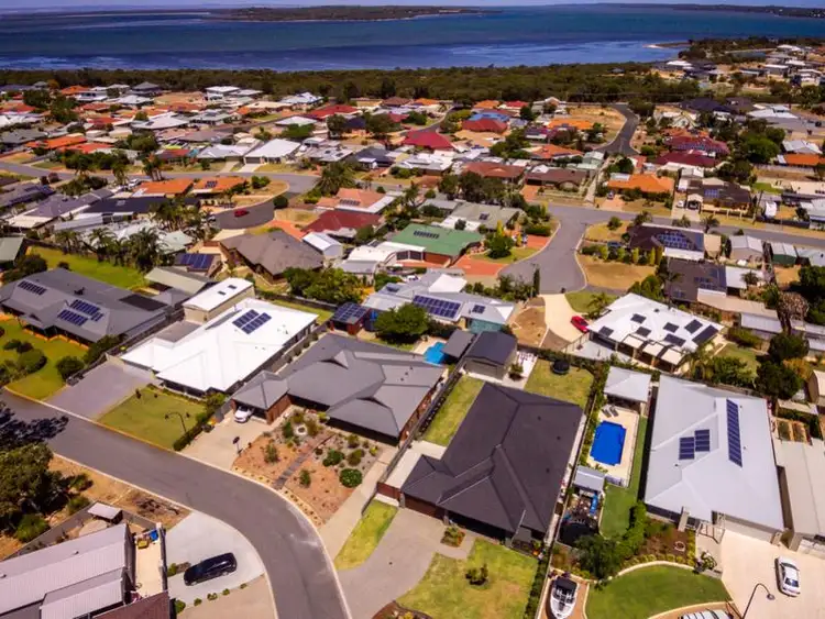 Sixth view of Homely house listing, 2 Djarryl close, Falcon WA 6210