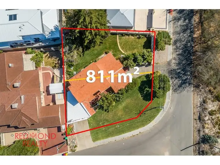 Second view of Homely house listing, 7 Merrifield Place, Mullaloo WA 6027