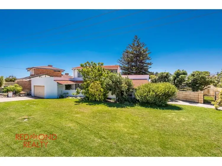 Fifth view of Homely house listing, 7 Merrifield Place, Mullaloo WA 6027