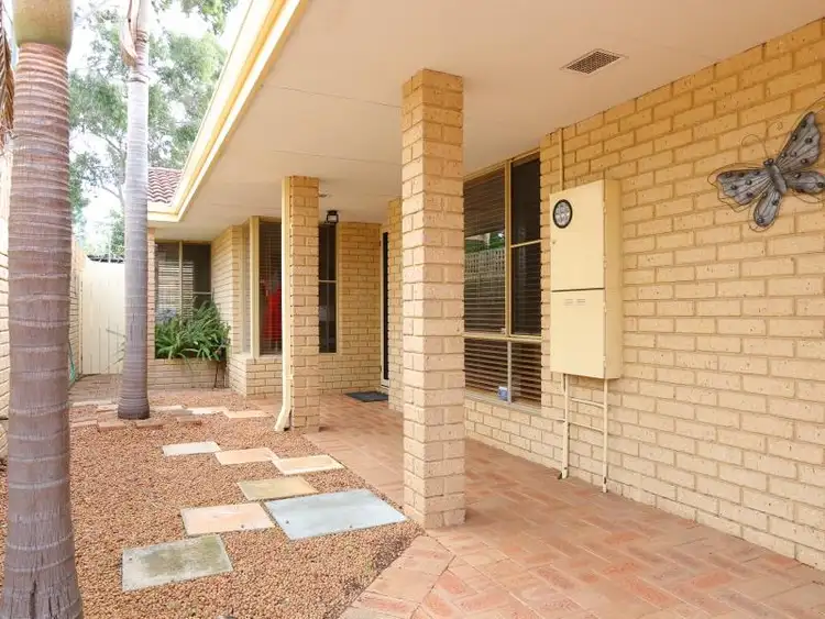 3/1 Cleopatra Street, Palmyra WA 6157
