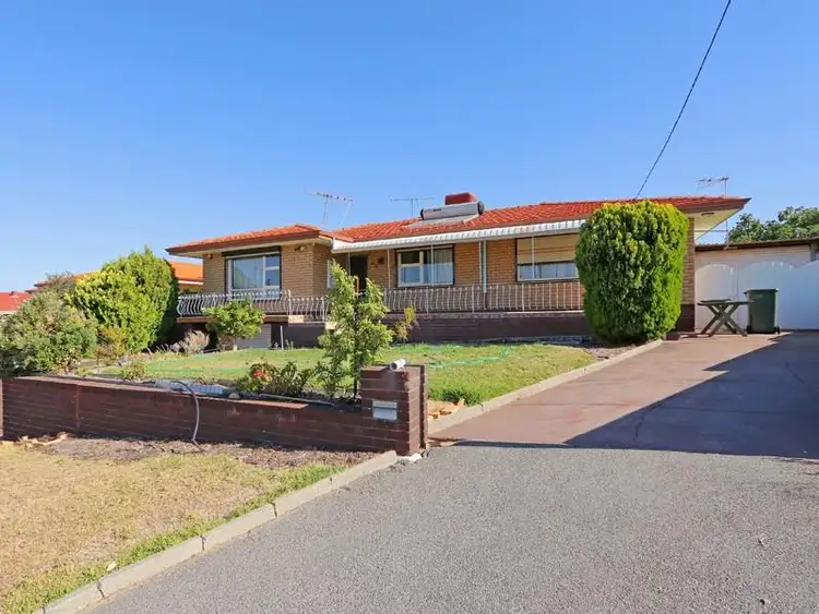 11 Ives Street, Hamilton Hill WA 6163
