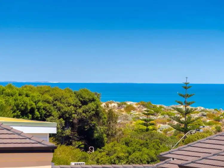 Third view of Homely house listing, 8 Bella Vista, Scarborough WA 6019