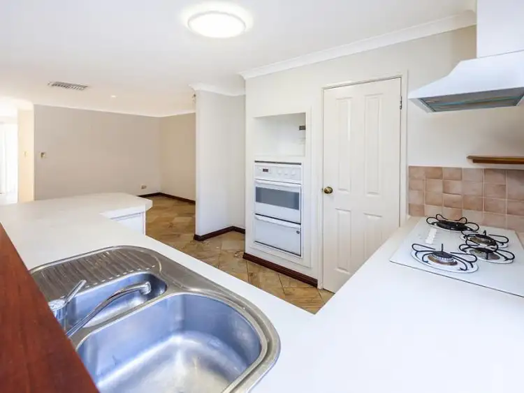 Fifth view of Homely villa listing, 6/9 Pearl Road, Cloverdale WA 6105