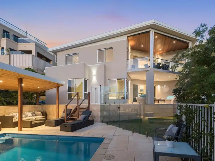 1A Hood Terrace, Sorrento WA 6020