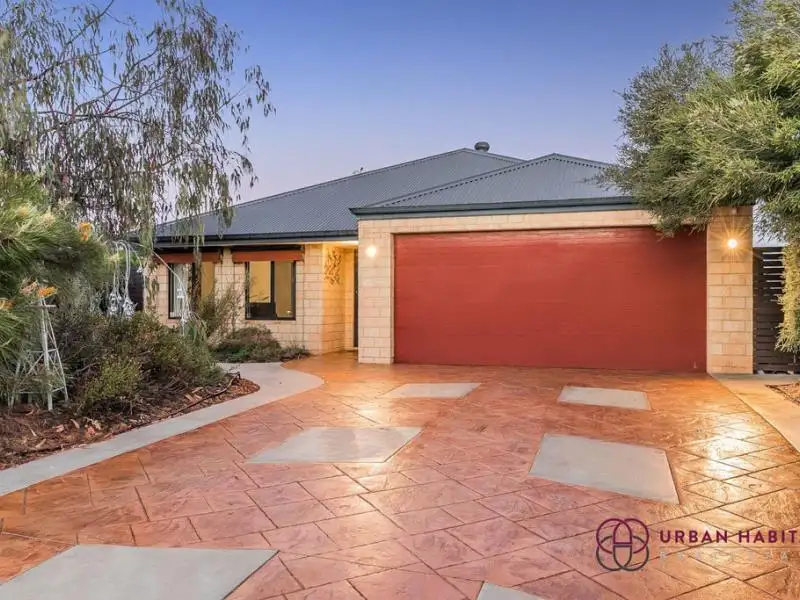 Main view of Homely house listing, 4 Berrow Place, Leda WA 6170