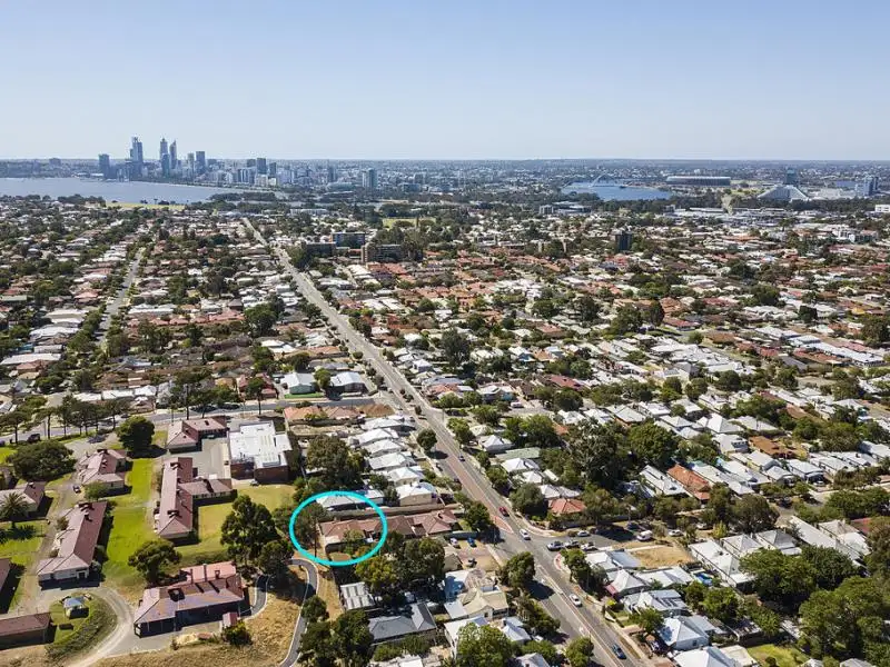 Main view of Homely villa listing, 3/225 Berwick Street, Victoria Park WA 6100