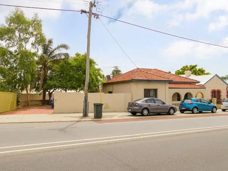 87 Hampton Road, Fremantle WA 6160