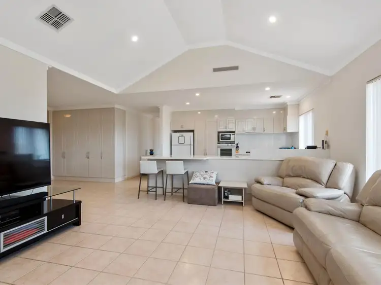 1/25 Burragah Way, Duncraig WA 6023