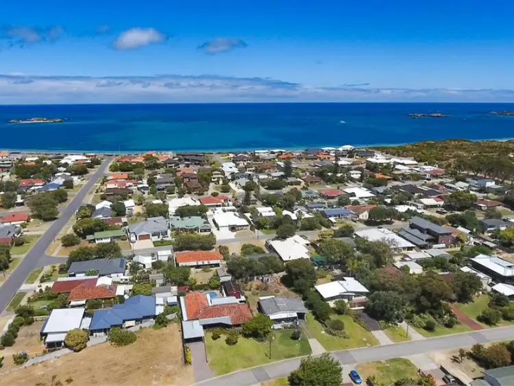 Main view of Homely house listing, 25 First Ave, Shoalwater WA 6169