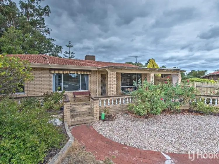 4 Boxworth Court, Huntingdale WA 6110