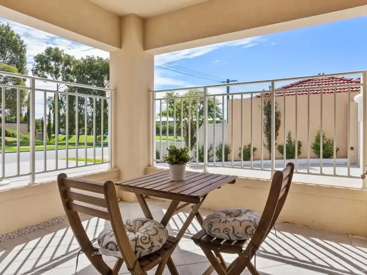1/12A Prinsep Road, Melville WA 6156