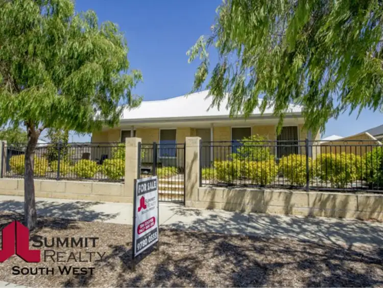 16 Starlite Bend, Dalyellup WA 6230