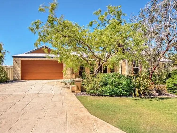 Second view of Homely house listing, 16 Maddox Vista, Lakelands WA 6180