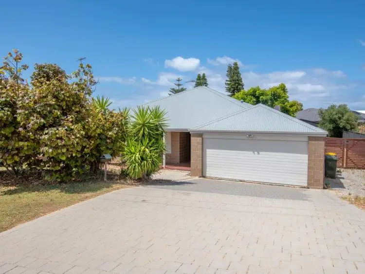 5 Evans Place, Two Rocks WA 6037
