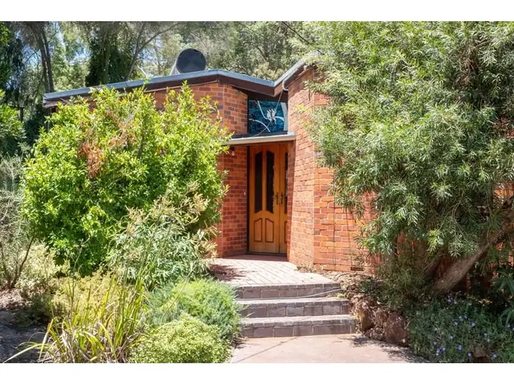 31 Ronneby Road, Lesmurdie WA 6076