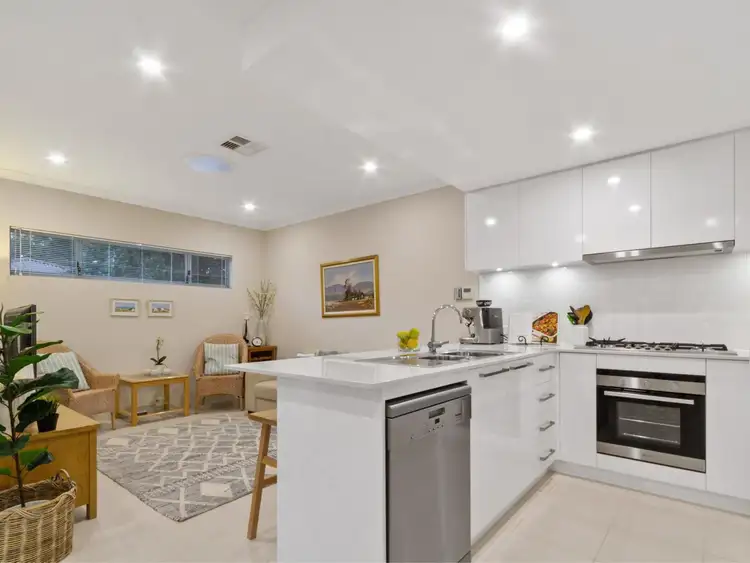 7B Granadilla Street, Duncraig WA 6023
