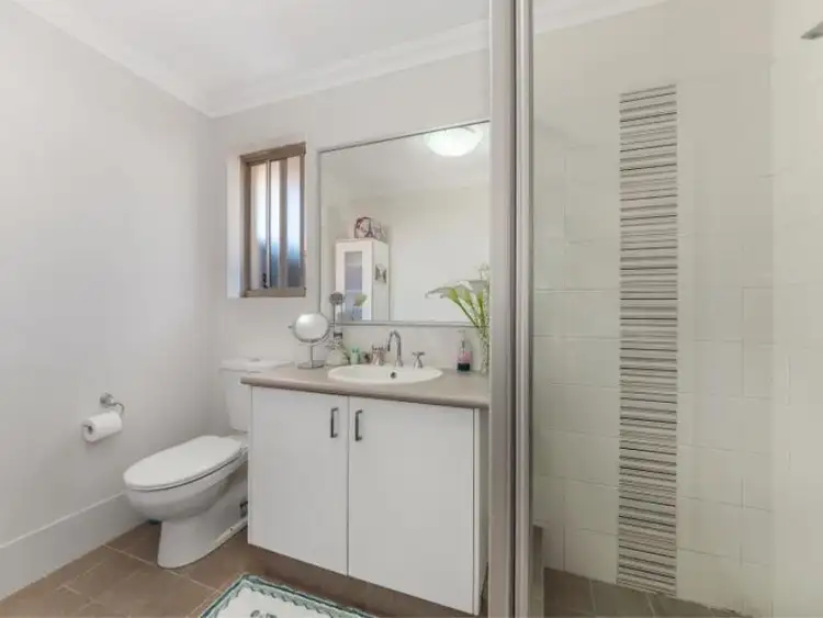 Sixth view of Homely villa listing, 4/9 Wattlebird Way, Baldivis WA 6171