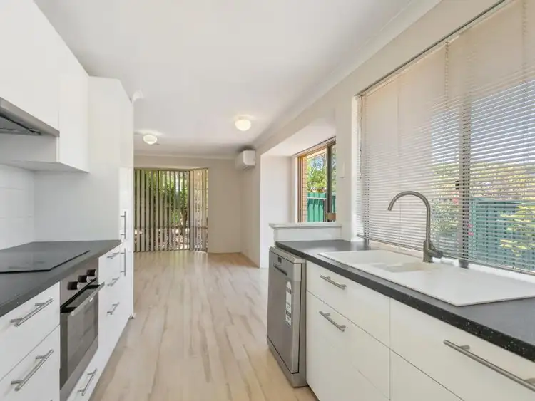 Fifth view of Homely villa listing, 1/26 Ostend Road, Scarborough WA 6019