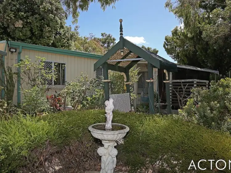 6 Brooking Road, Coodanup WA 6210