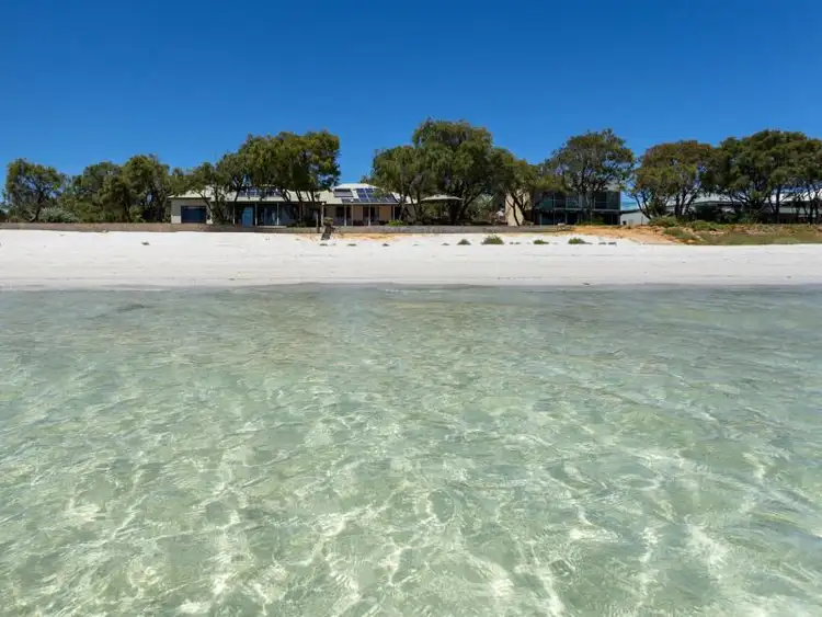 454 Caves Road, Siesta Park WA 6280