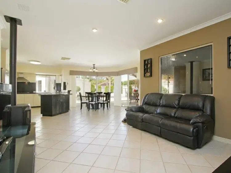 Fifth view of Homely house listing, 10 Prior Close, Canning Vale WA 6155