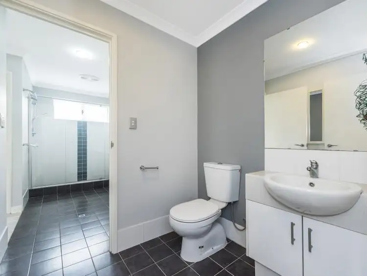 Seventh view of Homely house listing, 10 Daplin Way, Aveley WA 6069