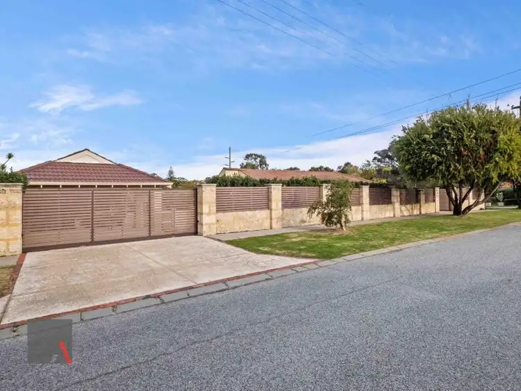 Sixth view of Homely house listing, 2 Freedman Road, Menora WA 6050