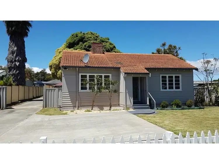 4 Mawson Street, Mount Melville WA 6330