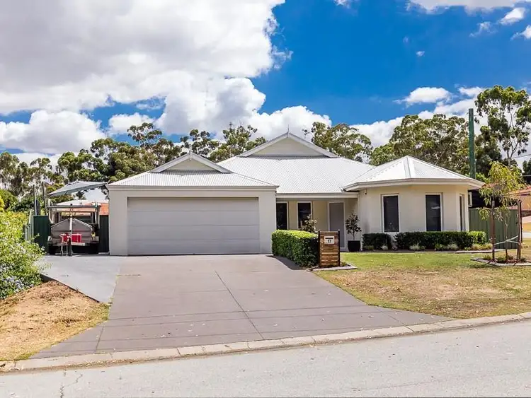 17 Barussela Avenue, Greenmount WA 6056