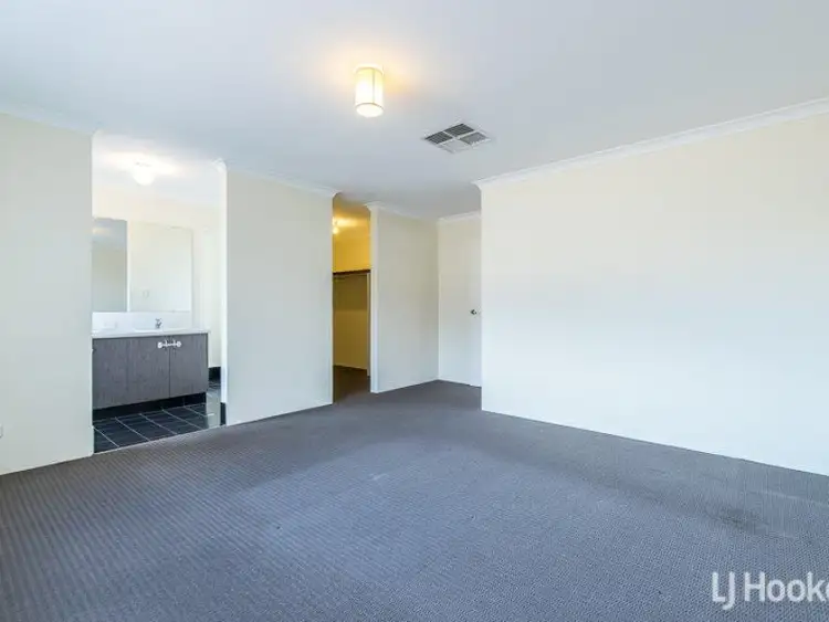 Seventh view of Homely house listing, 7 Mannhein Crescent, Piara Waters WA 6112