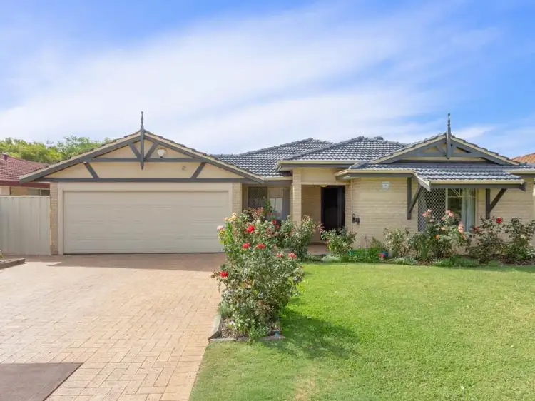 15 Old Lake Grove, Wilson WA 6107