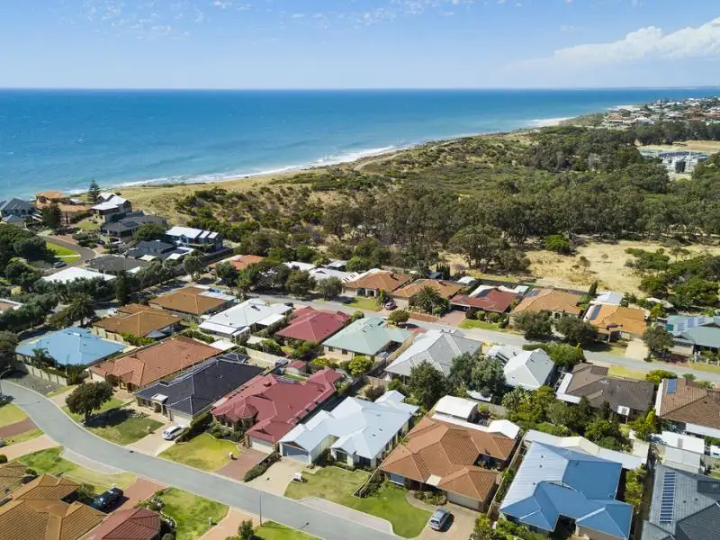 Main view of Homely house listing, 33 Paradise Circuit, Halls Head WA 6210