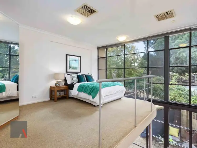 2/2 Court Place, Subiaco WA 6008