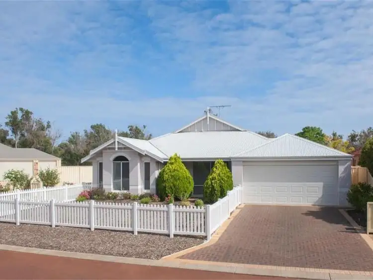 10 Canola Grove, Busselton WA 6280