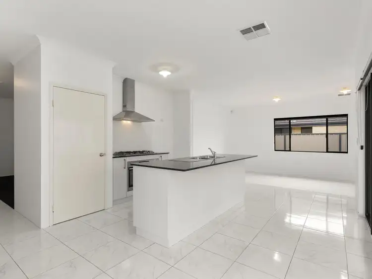 9 Peniche Road, Byford WA 6122