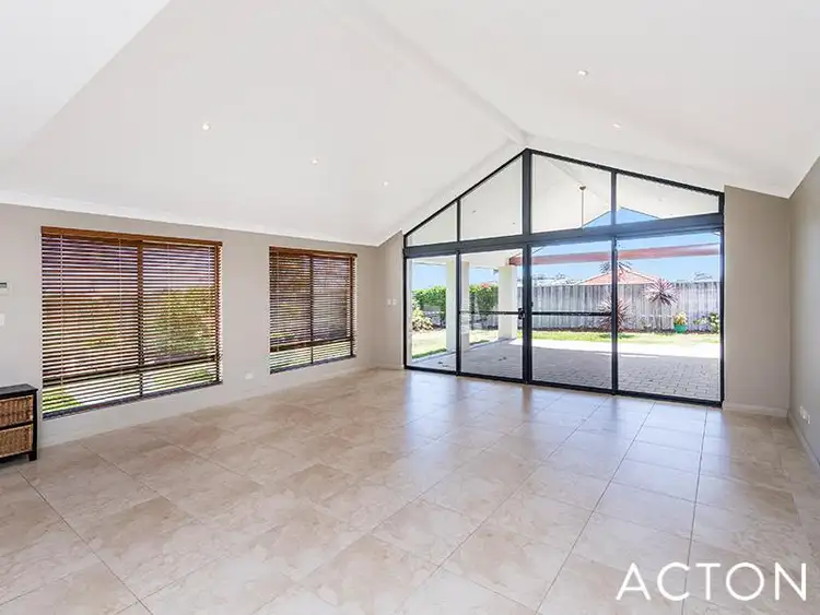 Fifth view of Homely house listing, 8 Grasshill Grange, Halls Head WA 6210