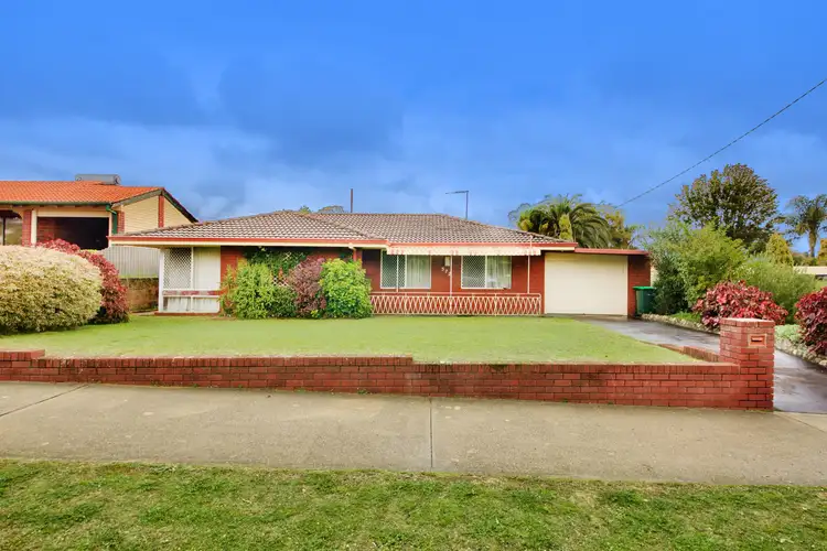 572 Beach Road, Hamersley WA 6022
