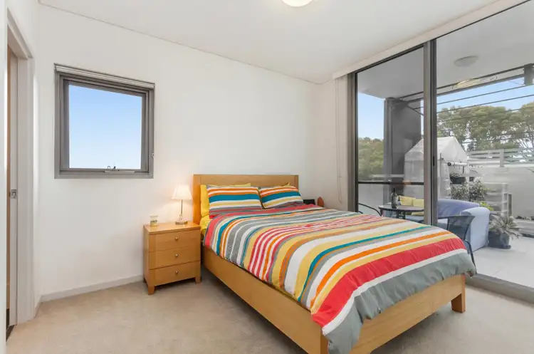 Fifth view of Homely apartment listing, 2/95 Chalgrove Avenue, Rockingham WA 6168