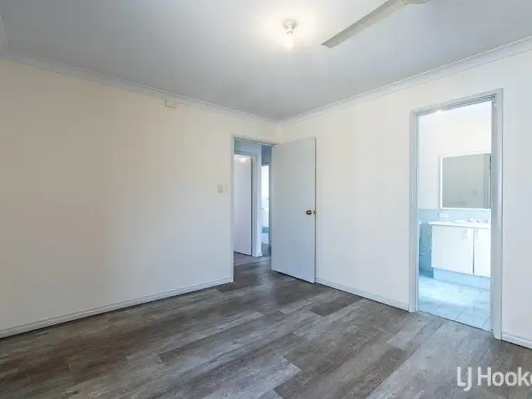 Sixth view of Homely villa listing, 27/7 Lester Drive, Thornlie WA 6108