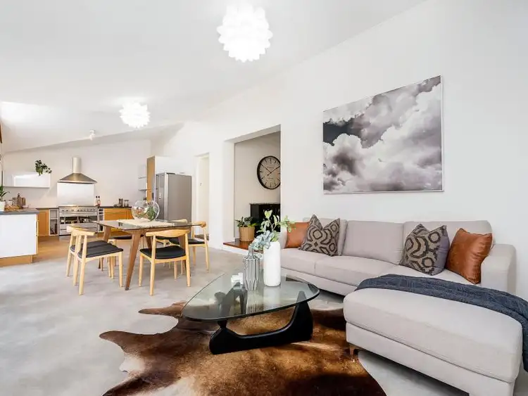 Second view of Homely house listing, 10 Shearn Crescent, Doubleview WA 6018