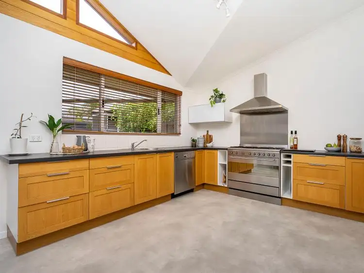 Fourth view of Homely house listing, 10 Shearn Crescent, Doubleview WA 6018