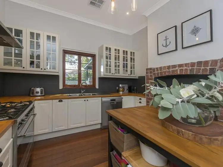 37 Lichfield Street, Victoria Park WA 6100