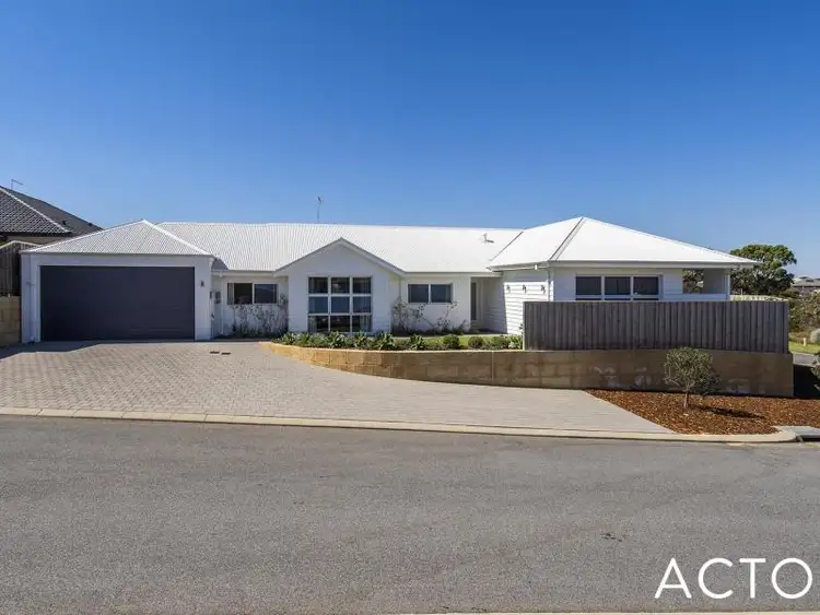 Second view of Homely house listing, 10 Vanda Pass, Halls Head WA 6210
