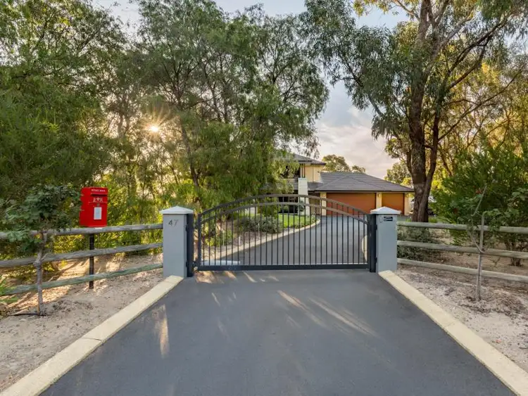 47 Roberts Road, Leschenault WA 6233